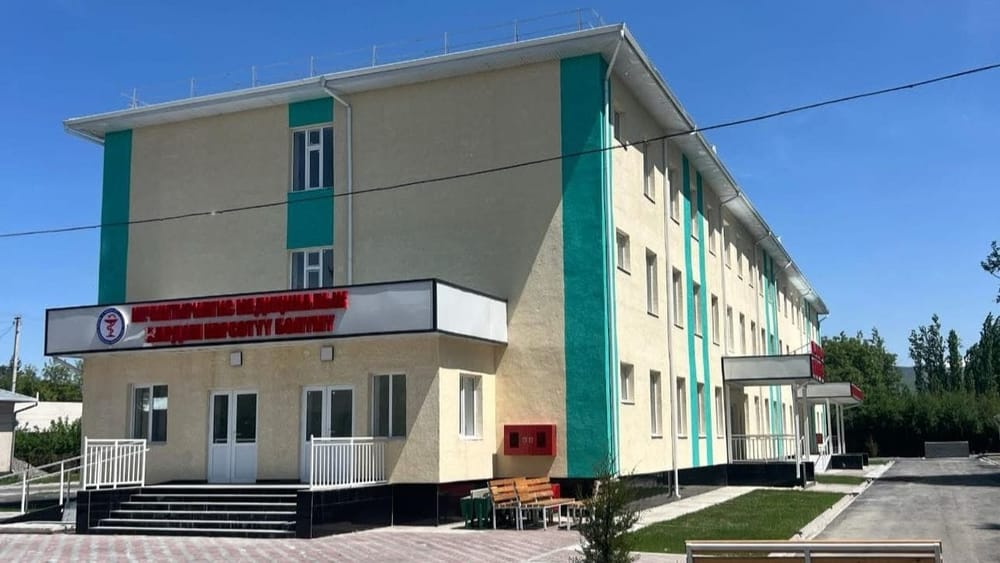 В селе Мырза-Аке построили новую больницу на 60 коек изображение публикации