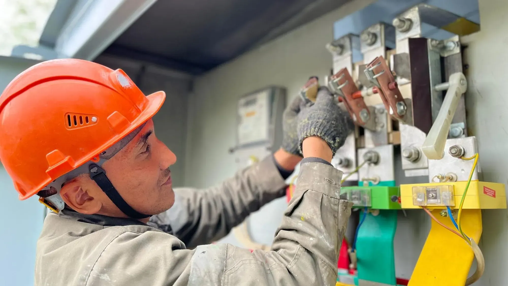 Плановые работы на электросетях 16 мая: какие районы Чуйской области останутся без света? изображение публикации