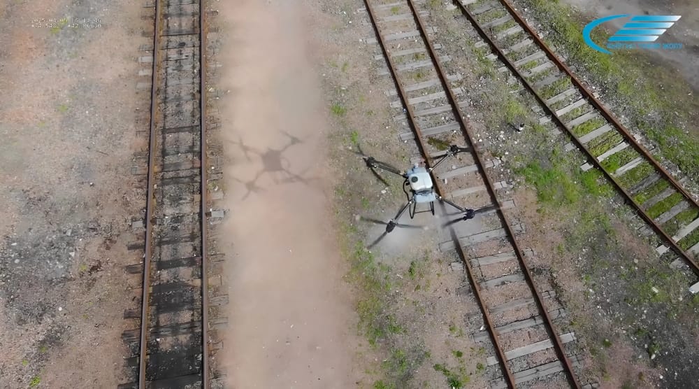 «Кыргыз темир жолу» начала использовать дроны для борьбы с сухостоем вдоль железной дороги изображение публикации