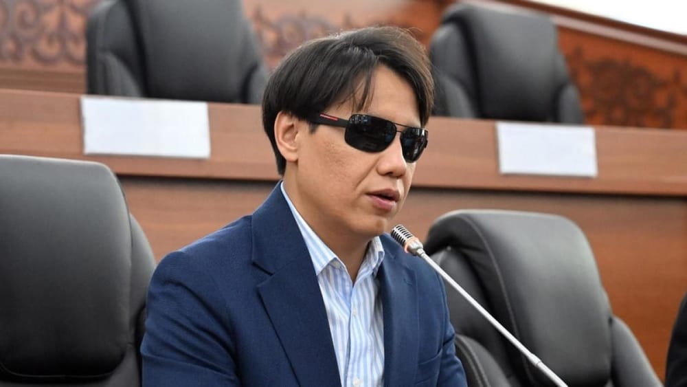 Увольнение за «недоверие», упрощение ликвидации юрлиц, СМС от судов и штраф за игнор: ЖК утвердил поправки изображение публикации