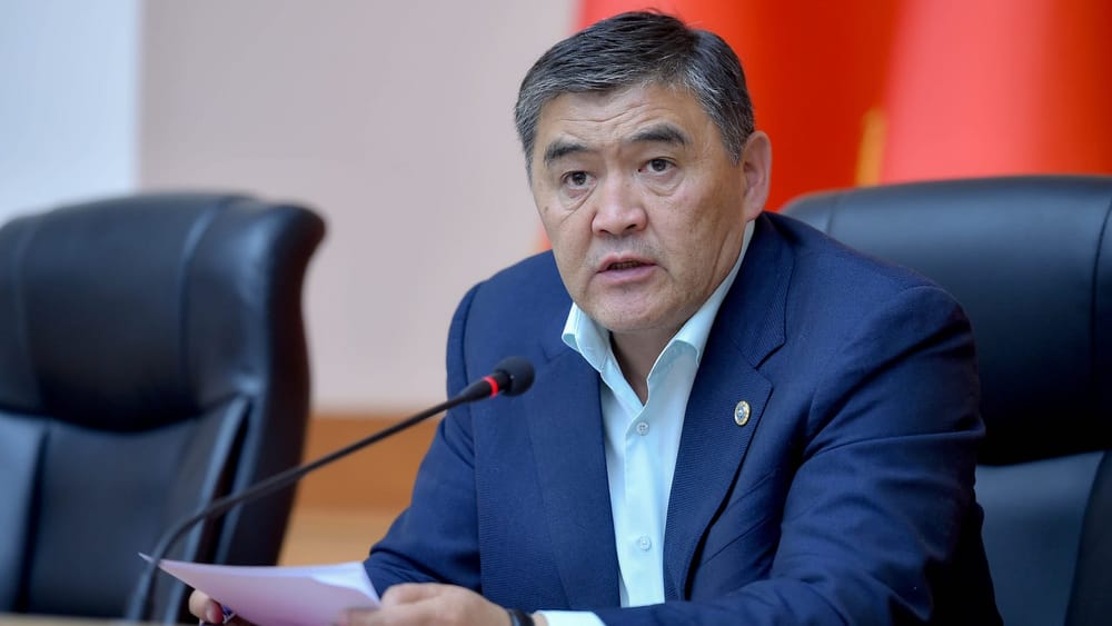 Ташиев провел совещание в Нарыне: глава ГКНБ раскритиковал срыв сроков строительства жилья изображение публикации