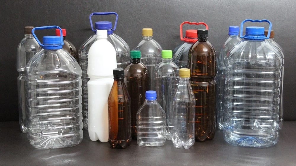 Депутаты смягчили запрет на использование пластика: бутылки и упаковку для еды разрешат изображение публикации