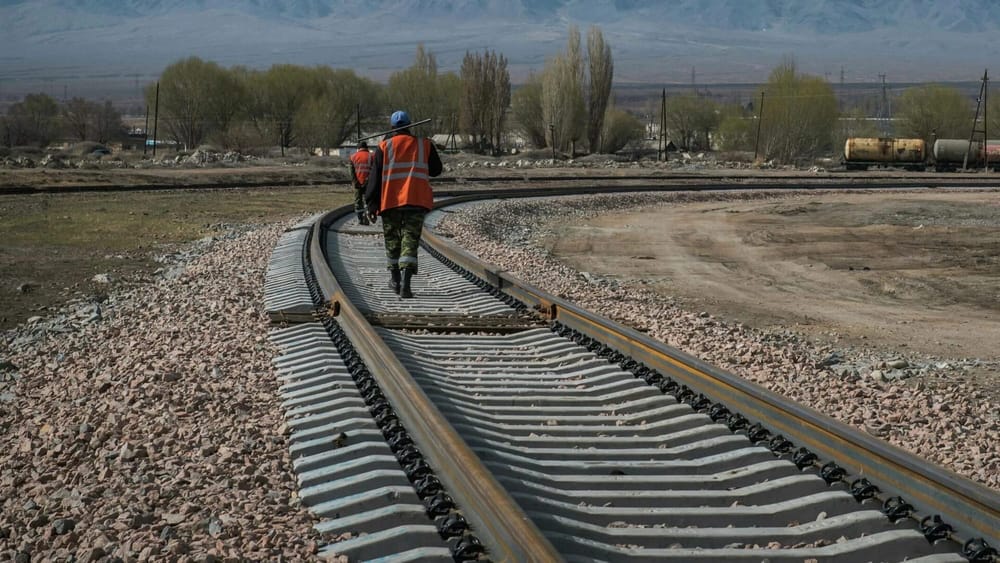 Кабмин исключил из планов электрификацию железной дороги в Балыкчы и закупку вагонов на 2.8 млрд сомов изображение публикации