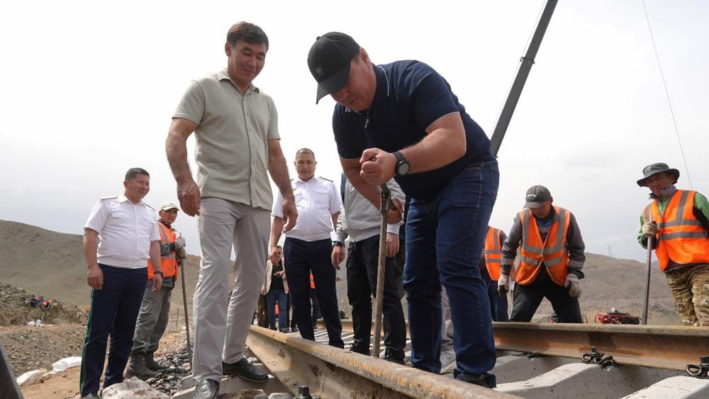 Депутаты ЖК проверили работу «Кыргыз темир жолу» и ход строительства ветки Балыкчы–Кочкор изображение публикации