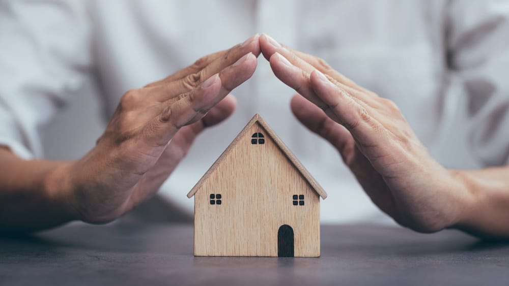 Рост в 2.4 раза: обязательное страхование жилья охватило четверть домов в КР изображение публикации