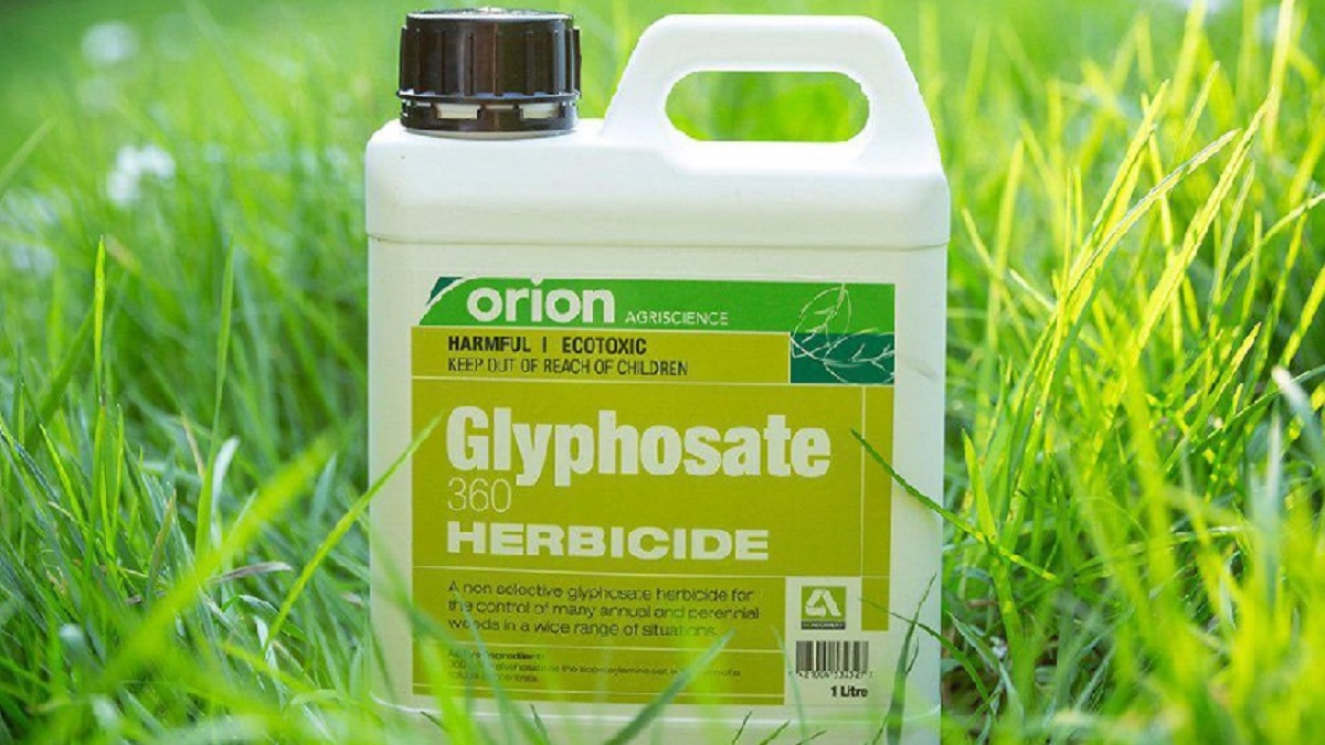 В КР полностью запретили пестициды на основе дихлорида параквата изображение публикации