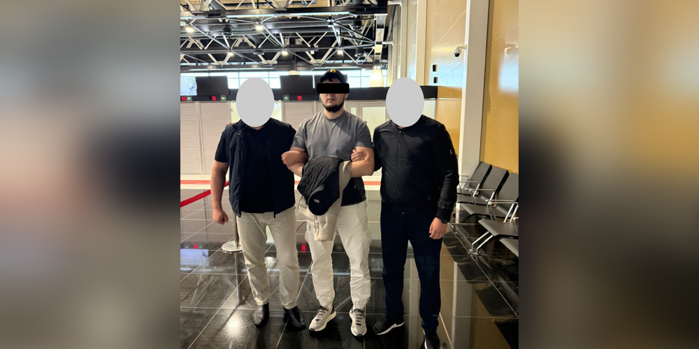 Окул бала Райыма Матраимова экстрадировали в КР по делу о продаже госземель в Кара-Суу изображение публикации