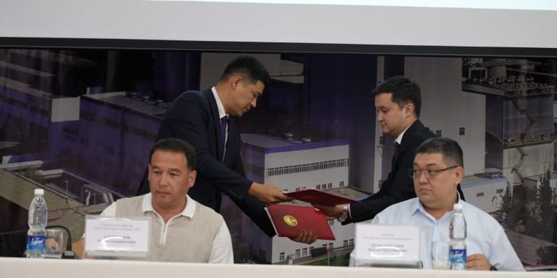 В Бишкеке впервые за 30 лет подписан договор на продажу сухой золы с ТЭЦ изображение публикации