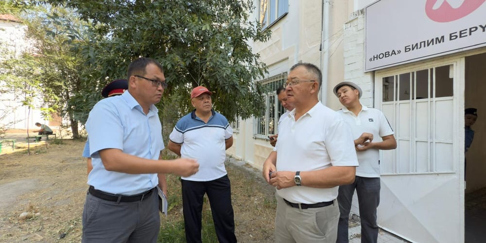 Возвращенные помещения школы № 67 в Бишкеке готовят к новому учебному году изображение публикации