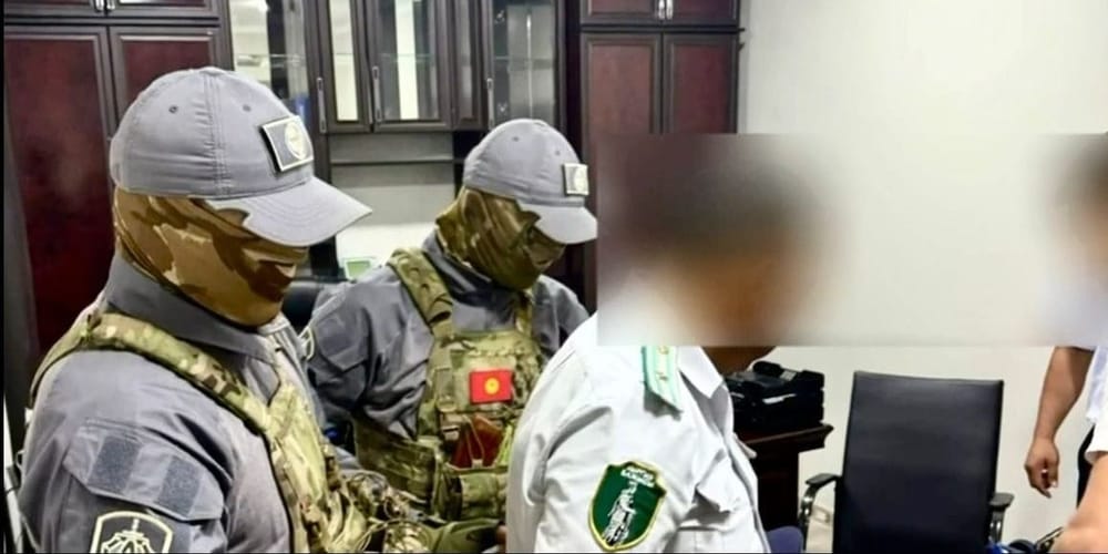 В Баткене задержан старший инспектор таможни по подозрению в коррупции изображение публикации