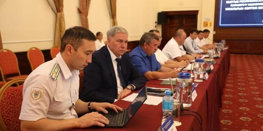 Консультативный совет предложили улучшить налоговую и таможенную политику для инвесторов изображение публикации