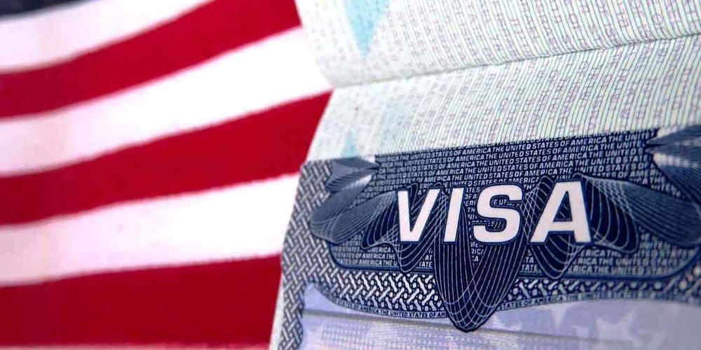 США ужесточают правила – кыргызстанцы обязаны проходить личное интервью для виз изображение публикации