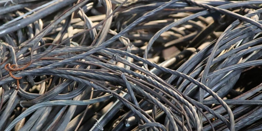 В Кыргызстане ввели временный запрет на экспорт черного лома и металлов изображение публикации