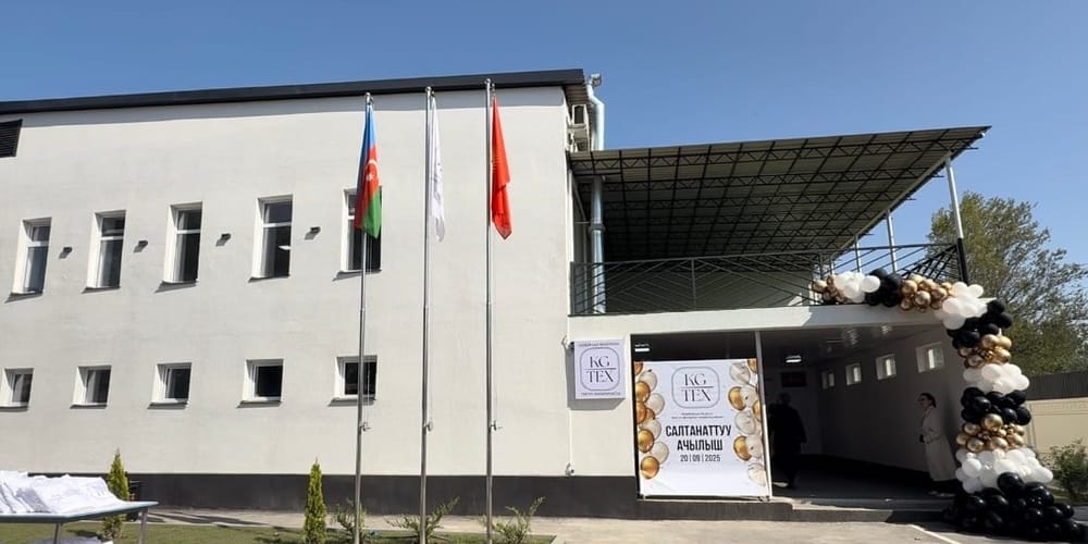 Бакыт Торобаев посетил новую швейную фабрику KG TEX в Чуйской области изображение публикации