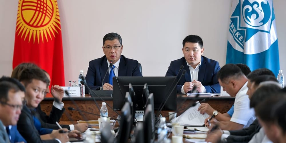 Рост абонбазы, озеленение, модернизация лифтов и освещения: в мэрии Бишкека подвели итоги ЖКХ за полугодие изображение публикации