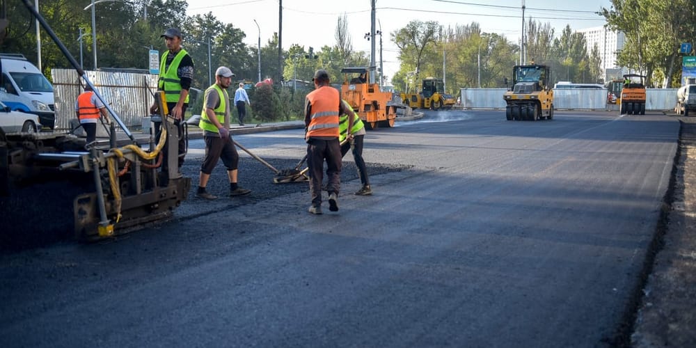 На какой стадии строительство дорог в Бишкеке — рассказали в мэрии изображение публикации