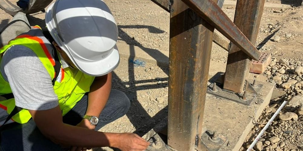 В Баткене подрядчика оштрафовали за нарушения при строительстве парков «Жаштык» и «Жеңиш» изображение публикации