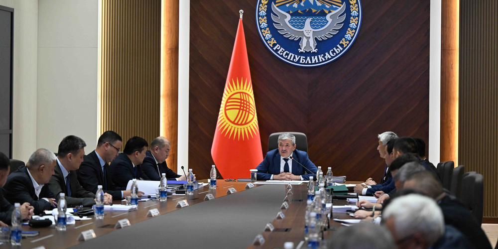 Кабмин КР проверит, как тратили бюджет на дороги и стройки за три года изображение публикации