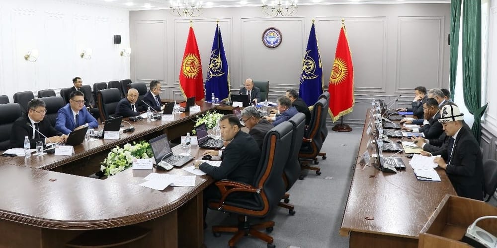 Счетная палата выявила нарушения на 5.6 млрд сомов в бюджете и муниципальных предприятиях Оша изображение публикации