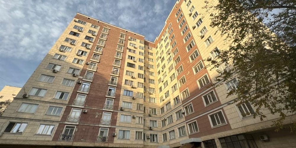 В Бишкеке узаконили еще один проблемный дом — жильцы ждали этого 11 лет изображение публикации