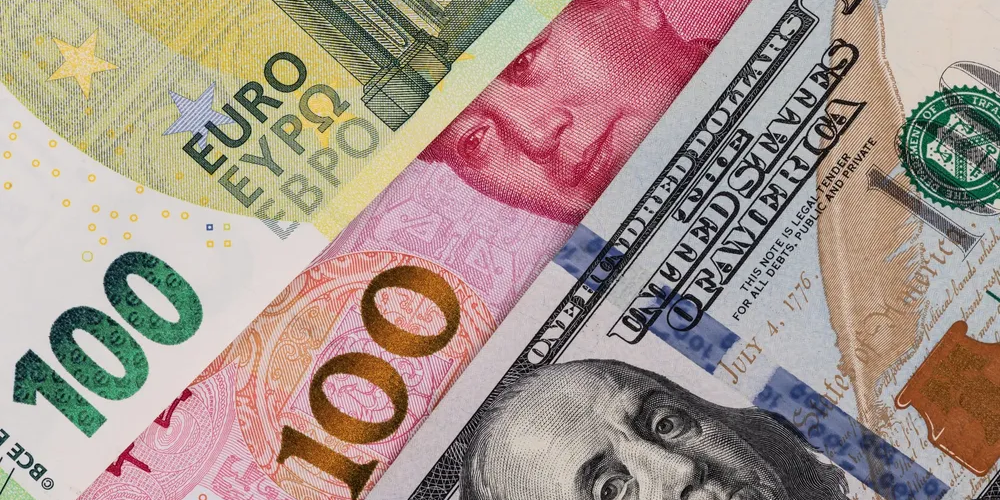 Евро просел, рубль укрепился — курс валют в комбанках и обменках 12 ноября изображение публикации