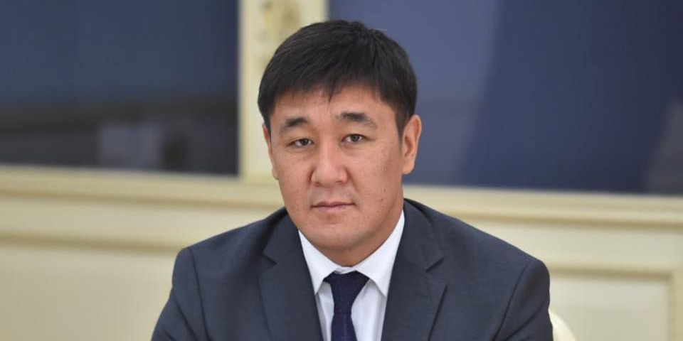 «Не поддавайтесь на провокации»: Орунбеков — о бытовом конфликте между гражданами Кыргызстана и Китая изображение публикации