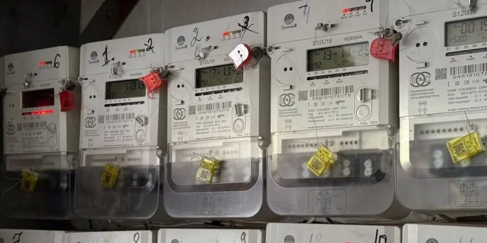 В Майлуу-Суу установили почти 7 тысяч «умных» счетчиков электроэнергии изображение публикации