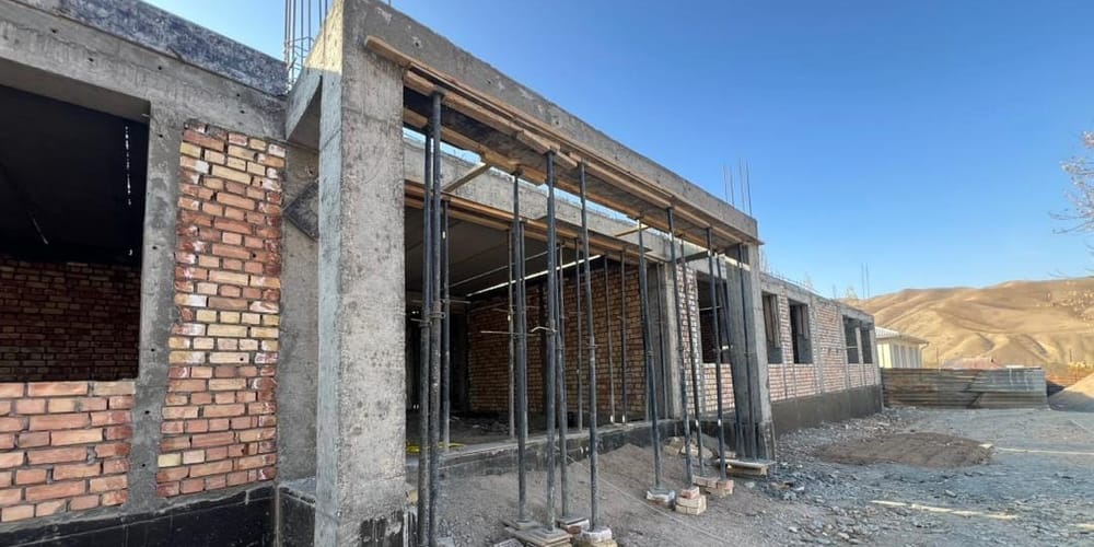 В селе Карл Маркс строят новую школу — старое здание уничтожил пожар изображение публикации