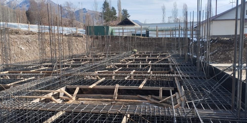 В селе Көөчү возводят новую школу для 500 детей: объект сдадут летом 2026 года изображение публикации