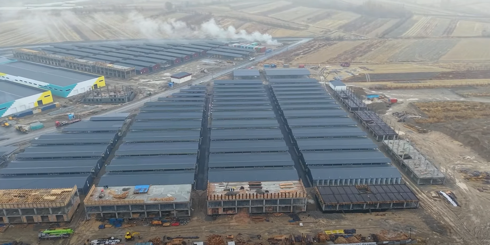 Мэр Оша отложил перенос рынка «Келечек» до 1 марта и поручил проверить крупные ТЦ изображение публикации