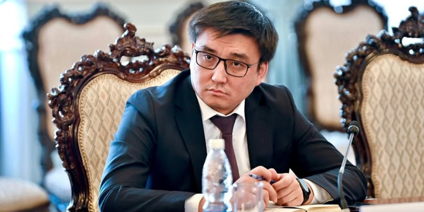 Кутман Турсункулов возглавил аппарат Жогорку Кенеша изображение публикации