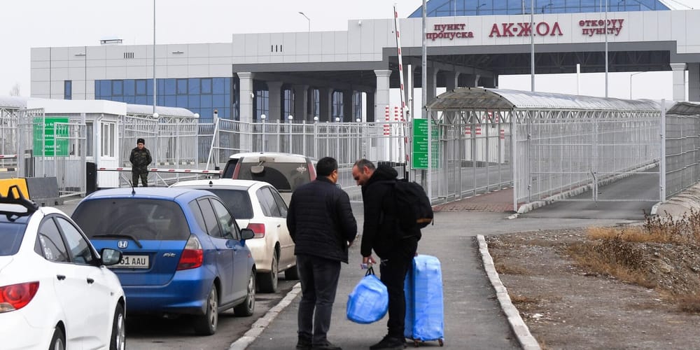 Принцип «90/180»: как изменились правила въезда для казахстанцев в Кыргызстан изображение публикации