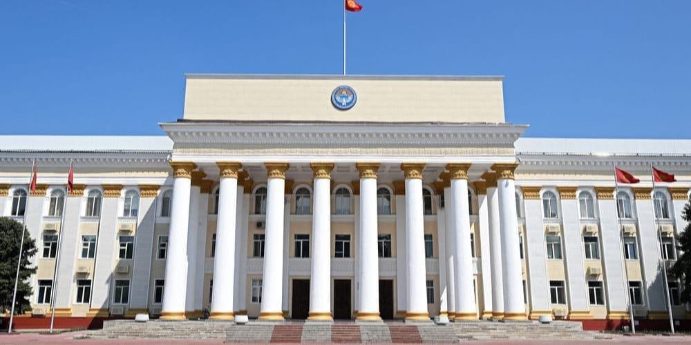 МИД КР эвакуировал кыргызстанку из Мьянмы, где ее незаконно удерживали в военном лагере изображение публикации