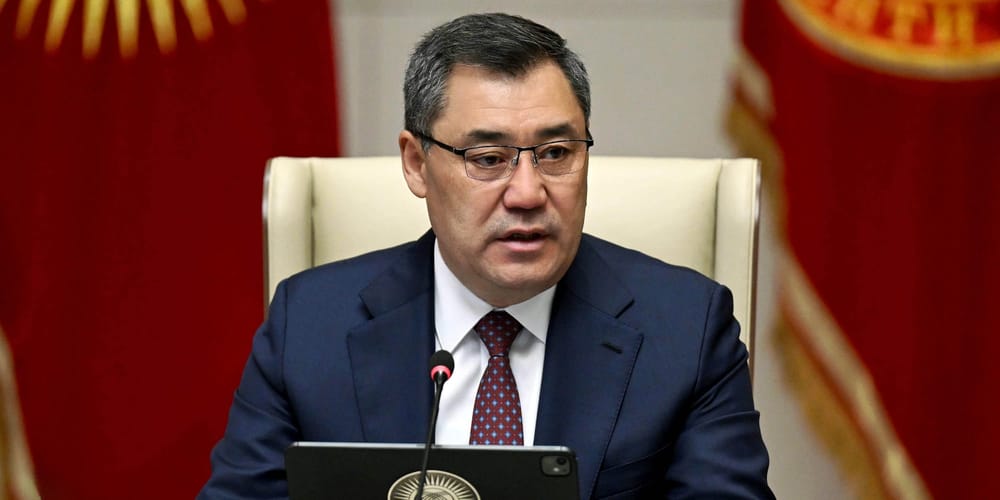 Садыр Жапаров обсудил с наблюдателями выборы в ЖК и курс КР на онлайн-голосование изображение публикации