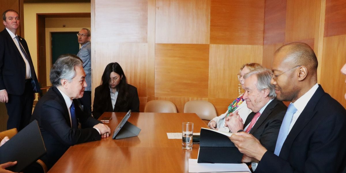 В Женеве прошли переговоры главы МИД Кыргызстана и генсека ООН: что обсудили изображение публикации