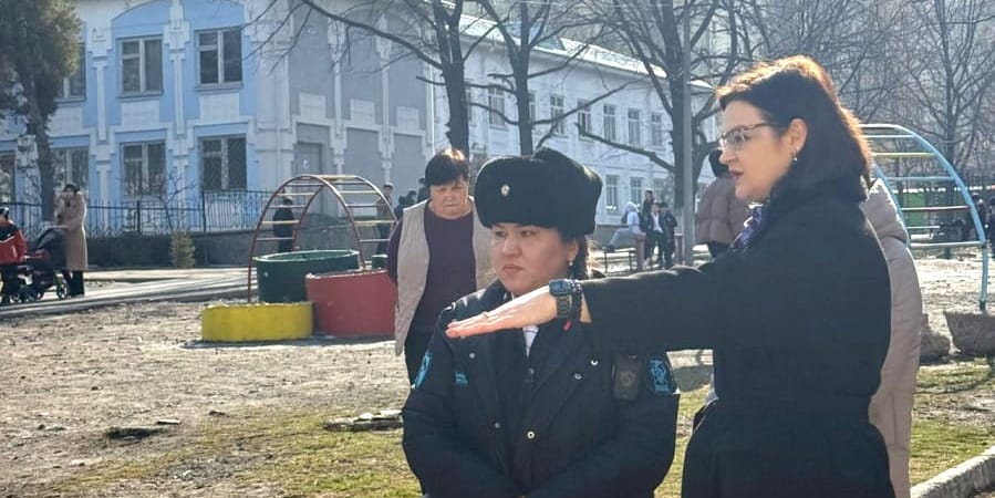 Фуры заезжали во двор: в Бишкеке внепланово проверили школу №66 изображение публикации