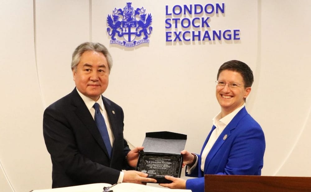 Жээнбек Кулубаев дал старт торгам на LSE в Лондоне изображение публикации