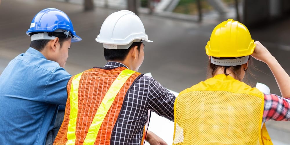 Замыкая круг: как проект «Безопасная миграция сезонных работников из Центральной Азии в Великобританию» помогает кыргызстанцам создавать будущее изображение публикации