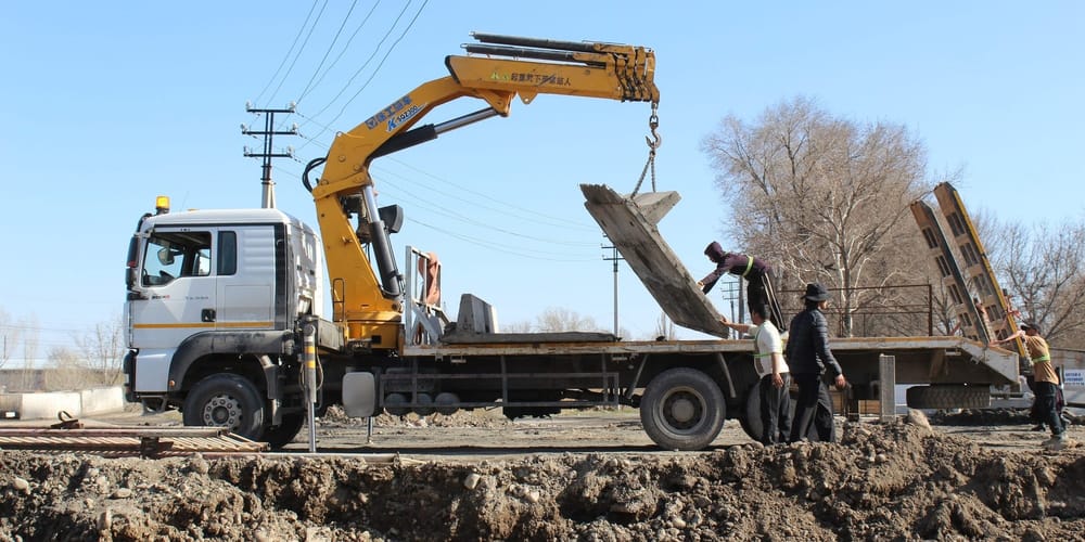 Проезд закрыт: расширение моста на дороге Лебединовка–ГЭС-5 завершат к 20 апреля изображение публикации