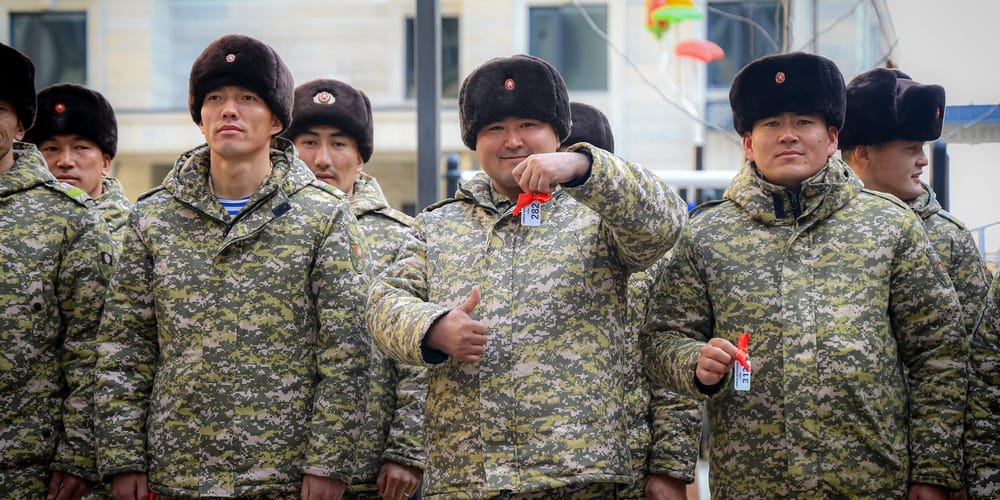 В городе Манас 167 военнослужащих получили ипотечные квартиры от ГИК изображение публикации