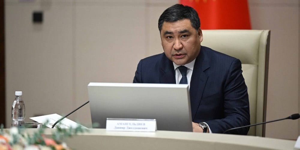 «Бей маленьких, чтобы большие боялись»: Амангельдиев о санкциях против КР изображение публикации