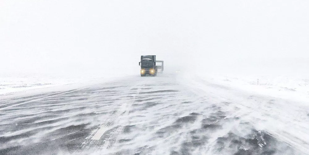 Казахстан перекрыл стратегические трассы к границам Кыргызстана и КНР из-за непогоды изображение публикации
