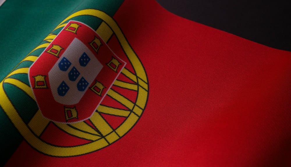 Минфин Португалии проверяет резкий рост экспорта в Центральную Азию — Público изображение публикации