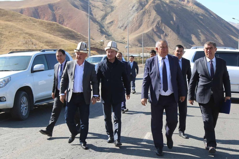 Первый вице-премьер поучаствовал в открытии арки, школы, детсада и нового корпуса здания айыл окмоту изображение публикации