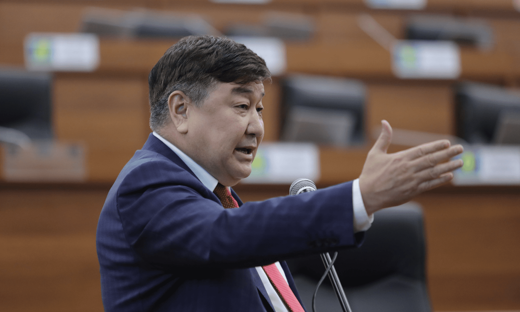 Депутат Умбеталы Кыдыралиев скрыл в декларации ломбард изображение публикации