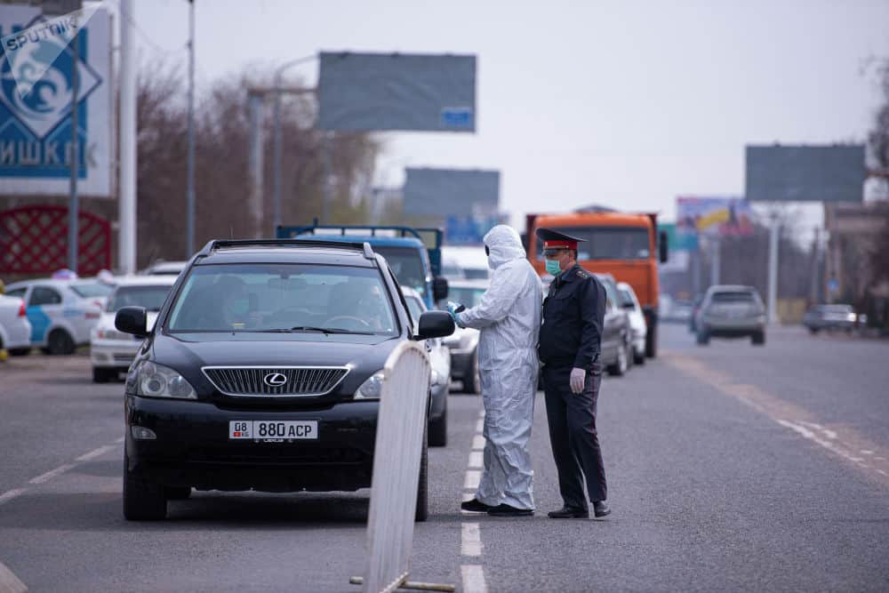 Как передвигаться работникам незакрытых предприятий во время ЧП? Пояснение правительства изображение публикации