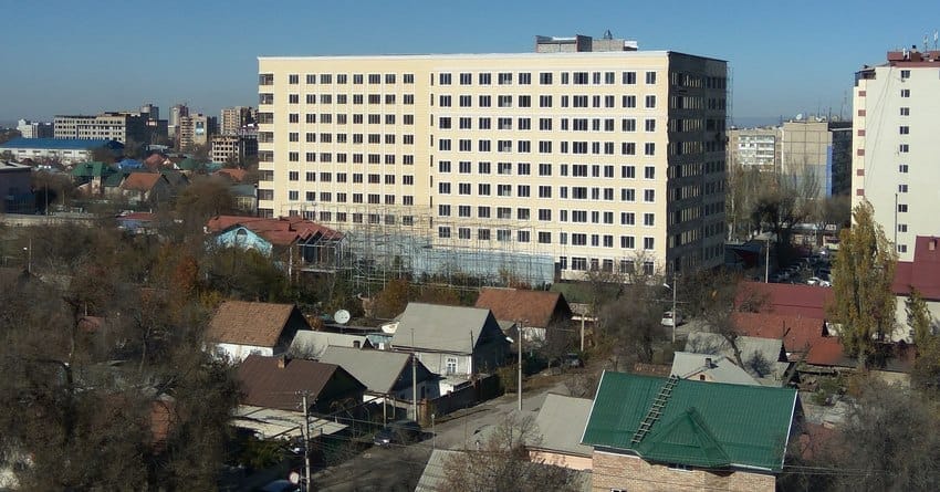 Стройкомпаниям запретим собирать деньги с дольщиков — Акылбек Жапаров изображение публикации