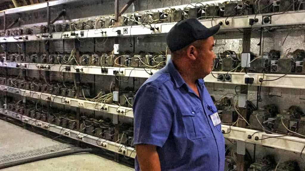 На территории СЭЗ «Бишкек» обнаружили крупную нелегальную майнинг-ферму. ВИДЕО изображение публикации