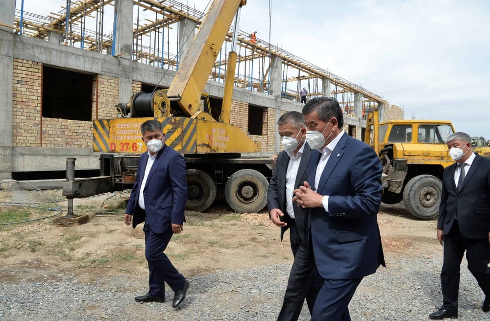 Президенту показали, как на 63 млн сомов улучшают инфраструктуру Джалал-Абада. ФОТО изображение публикации