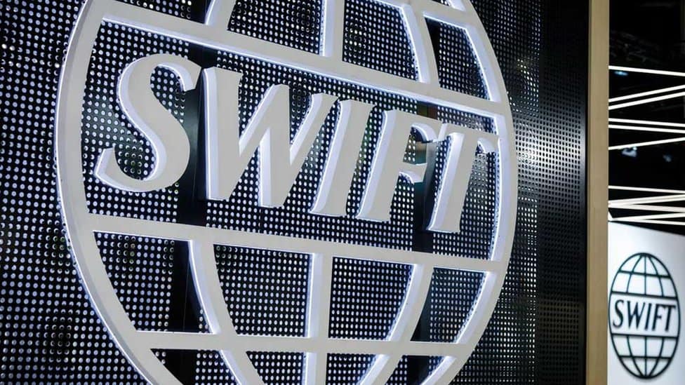 Нацбанк отключил систему SWIFT, чтобы недопустить отток капитала из Кыргызстана изображение публикации